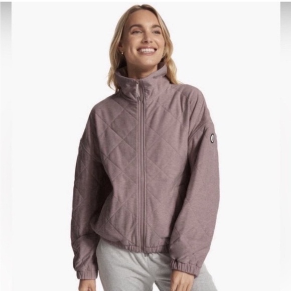 Vuori Jackets & Blazers - Vuori Halo Insulated Quilted Jacket in Hazel Heather Size S